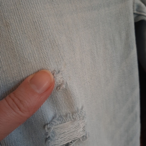 Abercrombie & Fitch 24 x 28 High Rise Distressed Light Wash Denim Skinny Jeans - Picture 14 of 16